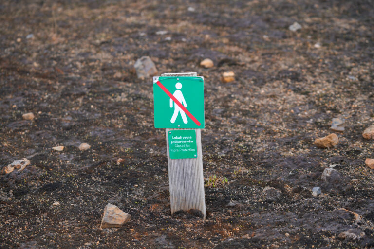 landmannalaugar road sign