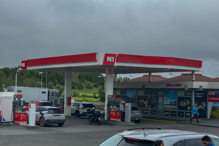 Iceland n1 petrol station