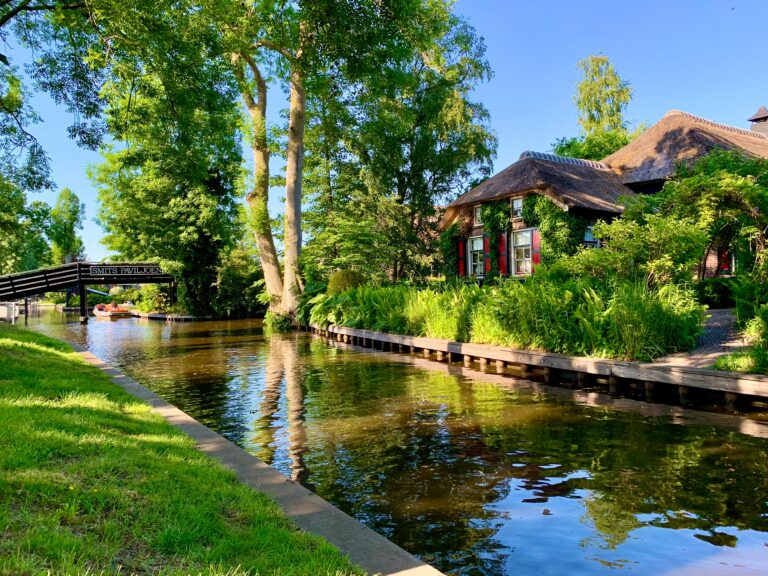 Giethoorn village in the netherlands
