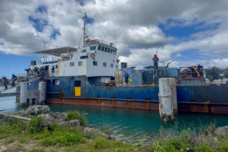 Tonga ferry to Eua island