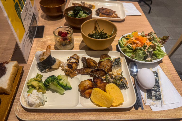 酒店自助早餐